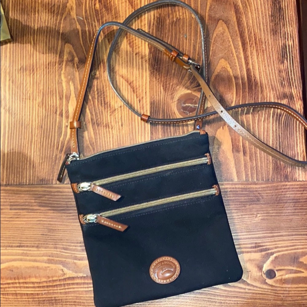 Black Nylon Dooney & Bourke Crossbody!